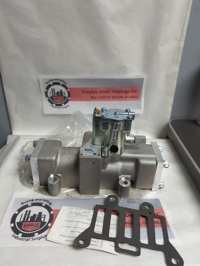 PARKER,L6758910253,SOLENOID VALVE 120/110VAC 50/60HZ 12 WATT NOS