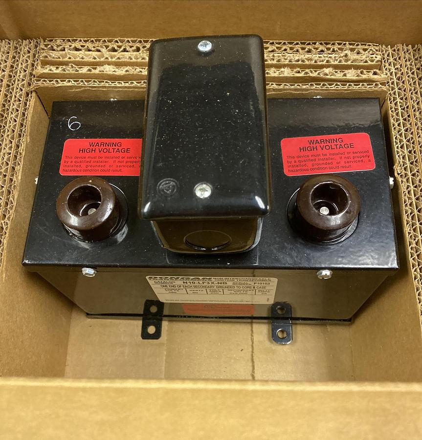 Used DONGAN,N10-LF3X-NB,INDUSTRIAL IGNITION TRANSFORMER 480V 60HZ NEW