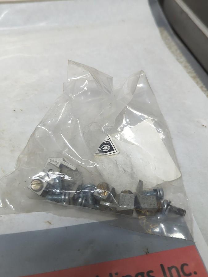 CUTLER HAMMER,C325KAL1,LUG KIT NOS