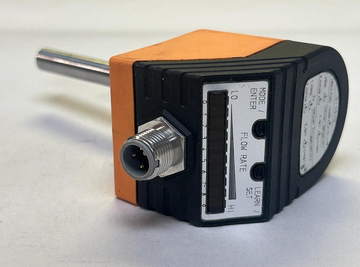 Used EFECTOR IFM,SID10AD8FPKG/US,FLOW MONITOR