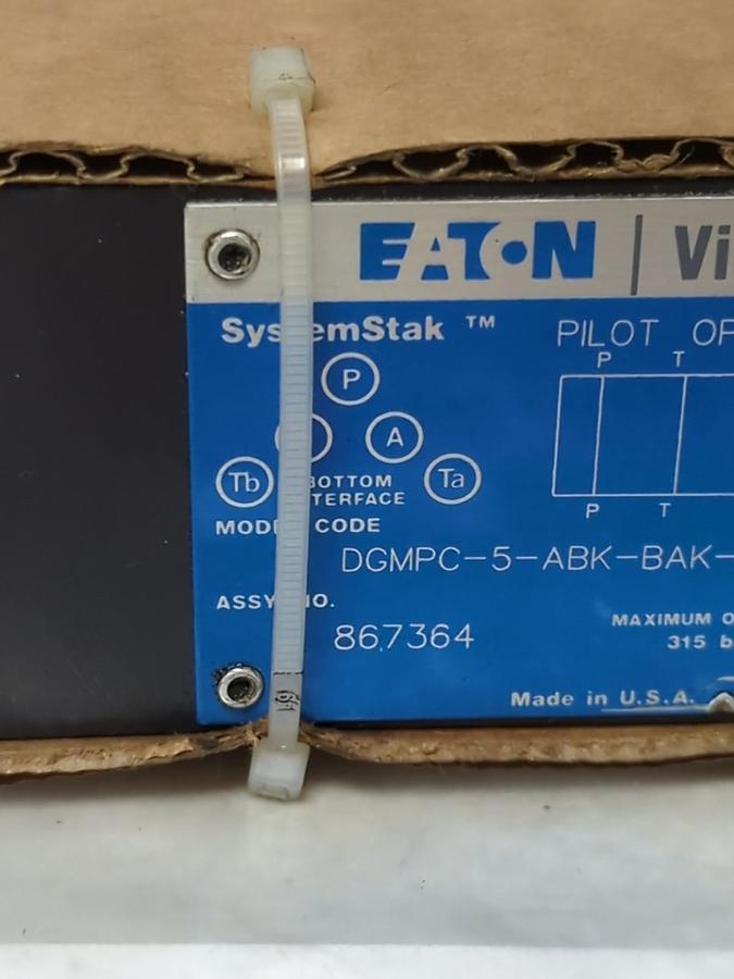 Used EATON VICKERS,DGMPC-5-ABK-BAK-30,HYDRAULIC CHECK VALVE VALVE 4570 PSI 315 BAR