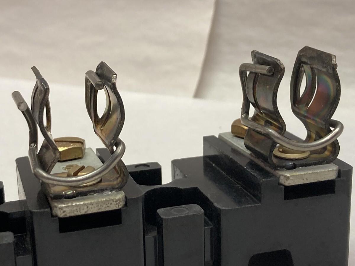 Used Allen-Bradley,X-402027,Contact Block 60A 250V