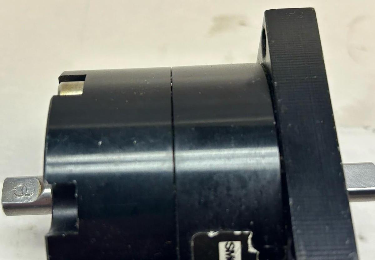 Used SMC,NCRB1BW30-180S,Rotary-Actuator