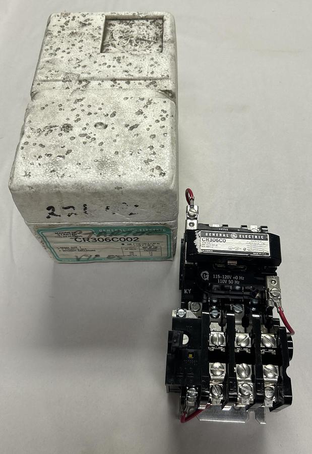 Used GENERAL ELECTRIC,CR306C002,MAGNETIC STARTER SIZE 1 27A 600V NEW