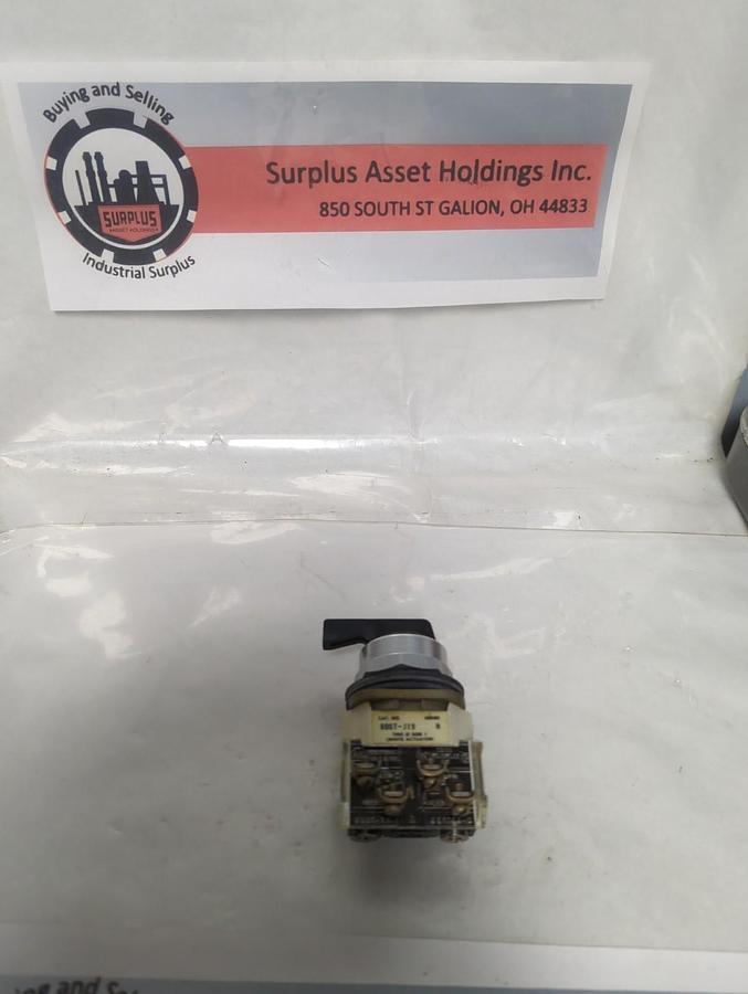 Used ALLEN BRADLEY,800T-J19,SERIES N SELECTOR SWITCH PRE-OWNED