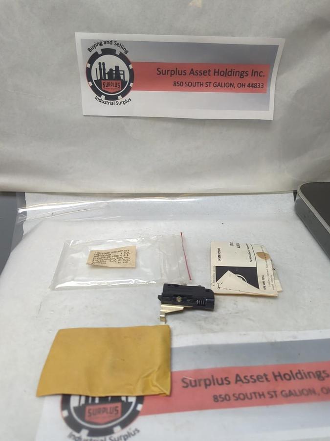 GENERAL ELECTRIC,CR105X100P,AUXILIARY CONTACT KIT 10 AMP NOS