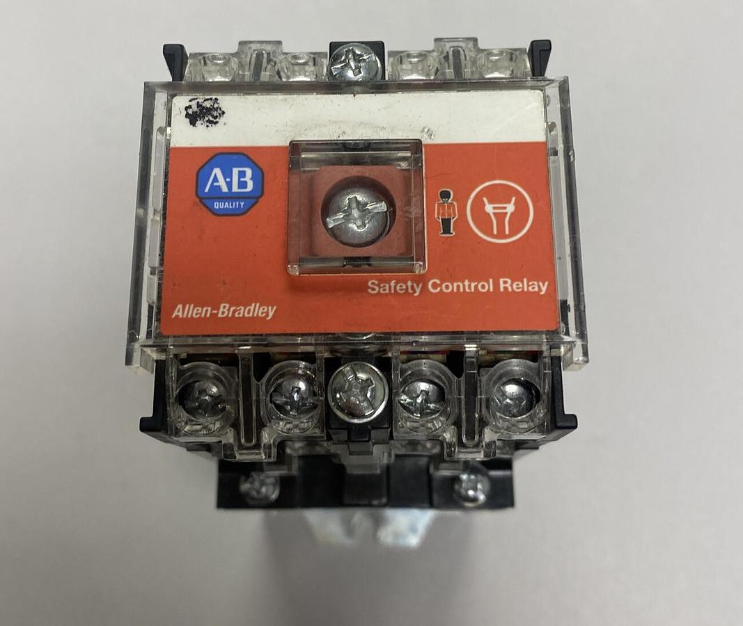 Used ALLEN BRADLEY,700S-DCP350Z24,SER E SAFETY RELAY