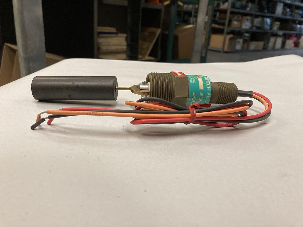 Used Gems Sensors,LS-2050 30288,Level-Switch