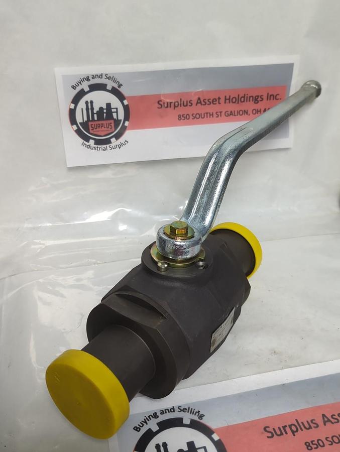 HYDAC,KHM-40-F3-1114,BALL VALVE 1-1/2 INCH WITH HANDLE NOS