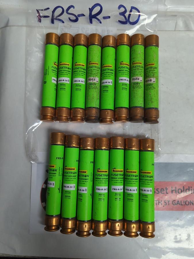Used COOPER BUSSMANN,FRS-R-6-30,FUSETRON 30 AMP FUSE LOT OF 15 PRE-OWNED