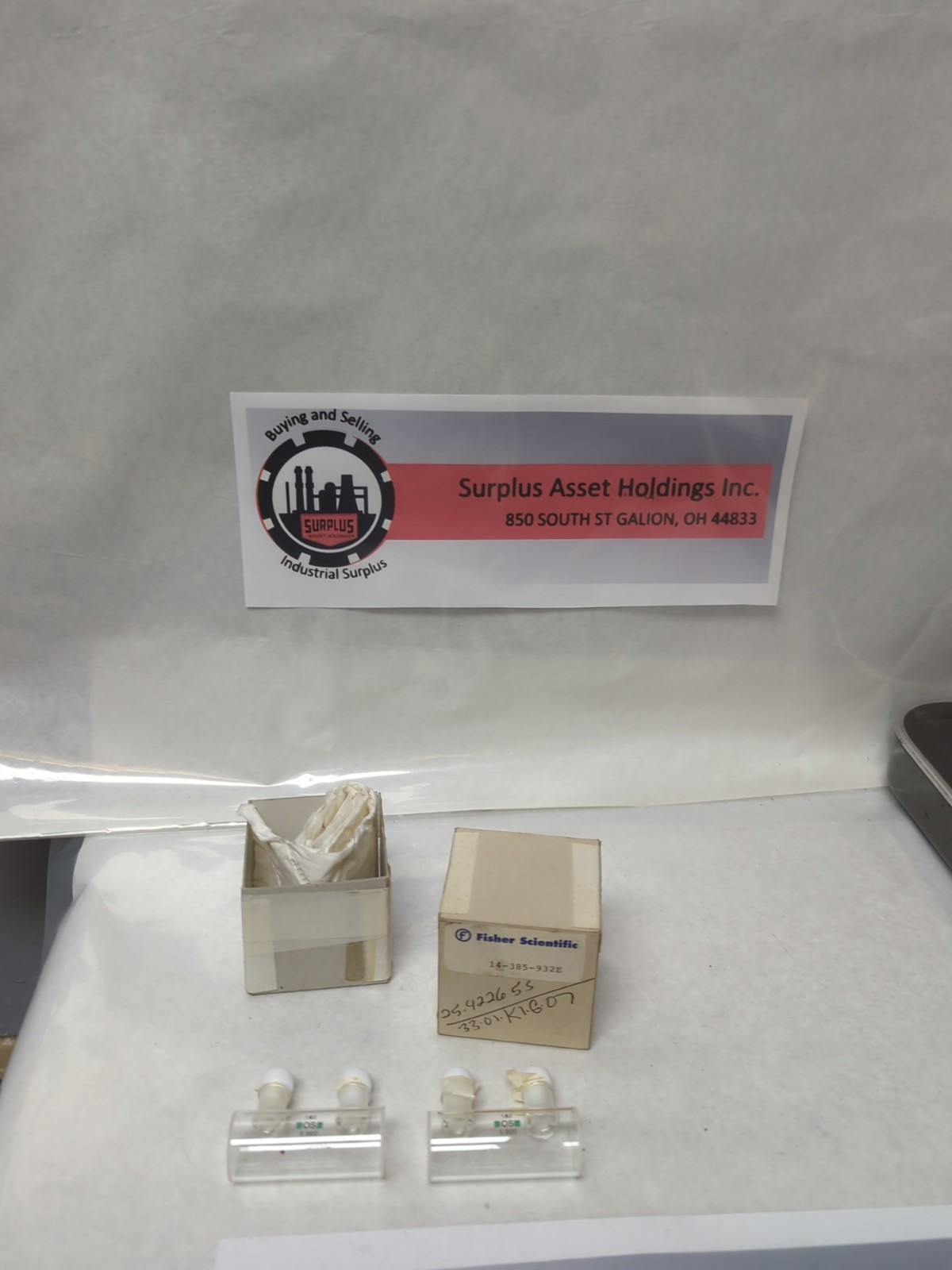 FISHER SCIENTIFIC,14-385-932E,PAIR OF 2 CYLINDRICAL CUVETTES 5.000 NOS