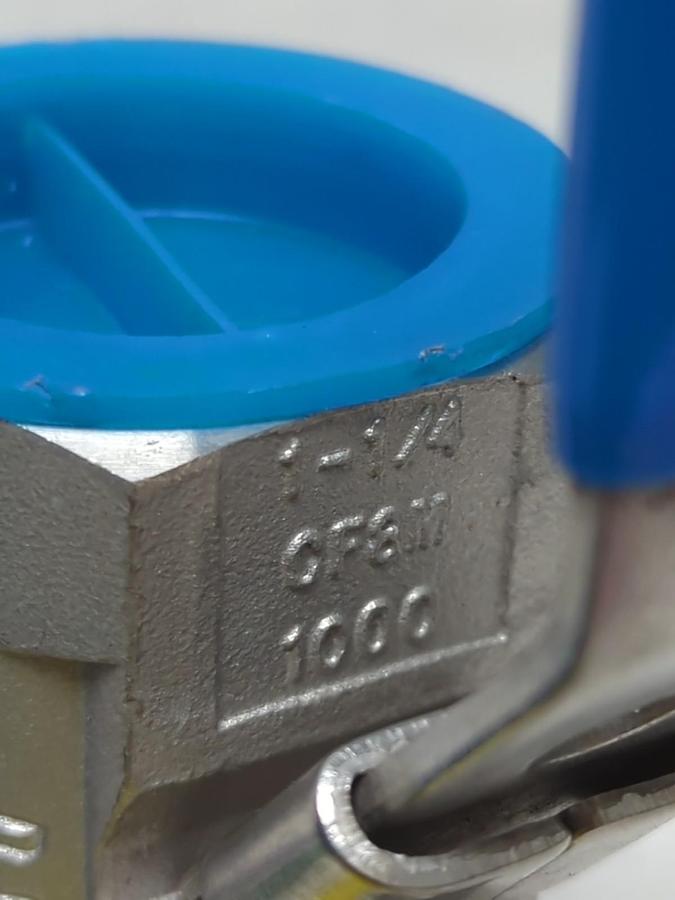 Used FNW,1-1/4 INCH,BALL VALVE 1000WOG CF8M LOT OF 2 PRE-OWNED