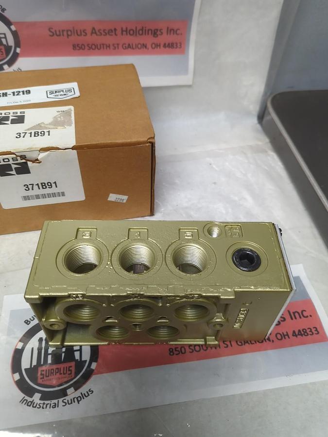 ROSS,371B91,VALVE BASE NOS