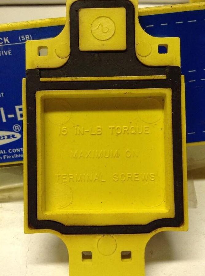 Banner,SBCV1,Multi-Beam Convergent Scanner Block