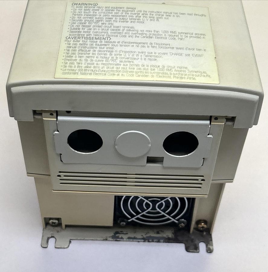 Used MITSUBISHI,FR-A240-0.75K-UL,AC DRIVE 380-460VAC 1HP W/ FR-PU2E-1 PARAMETER UNIT