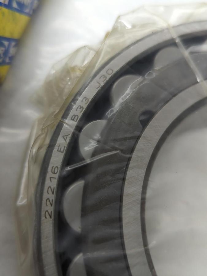 SNR,22216 EAB33J30,SPHERICAL ROLLER BEARING NOS
