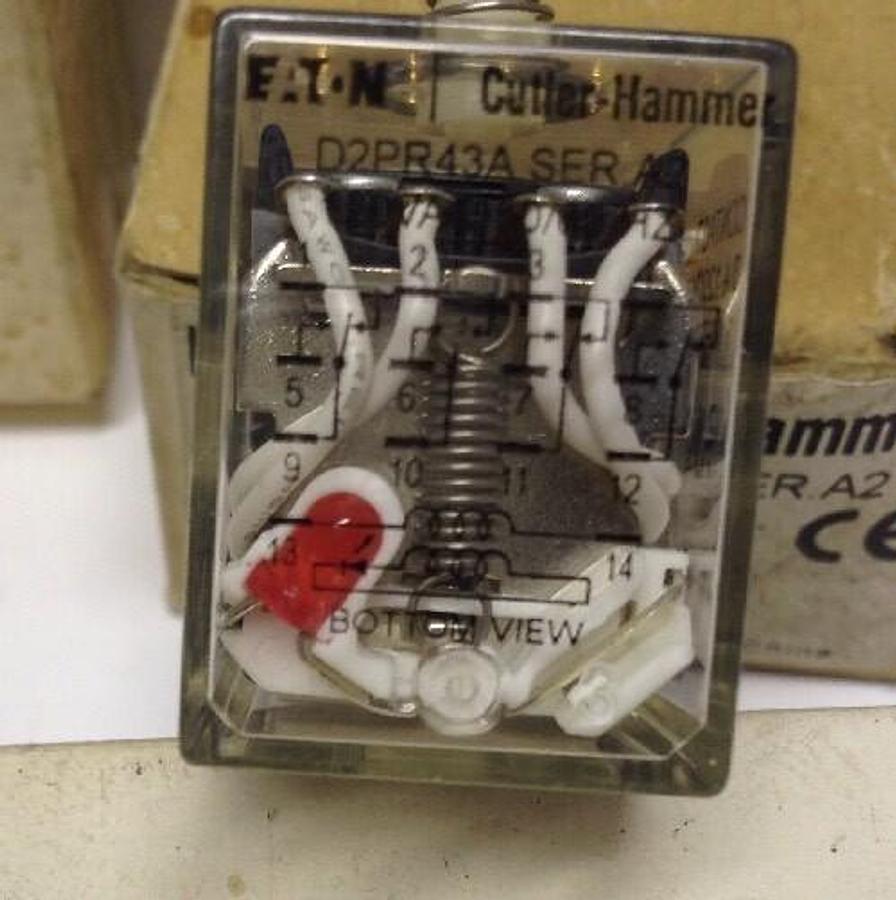 Cutler-Hammer,D2PR43A,Relay with Test Button Series A2 LOT OF 4