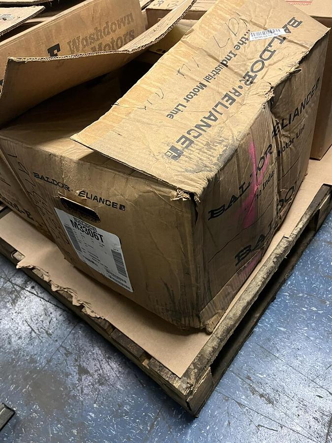 BALDOR,M3306T,ELECTRIC MOTOR 3HP 865RPM 3PH 215T