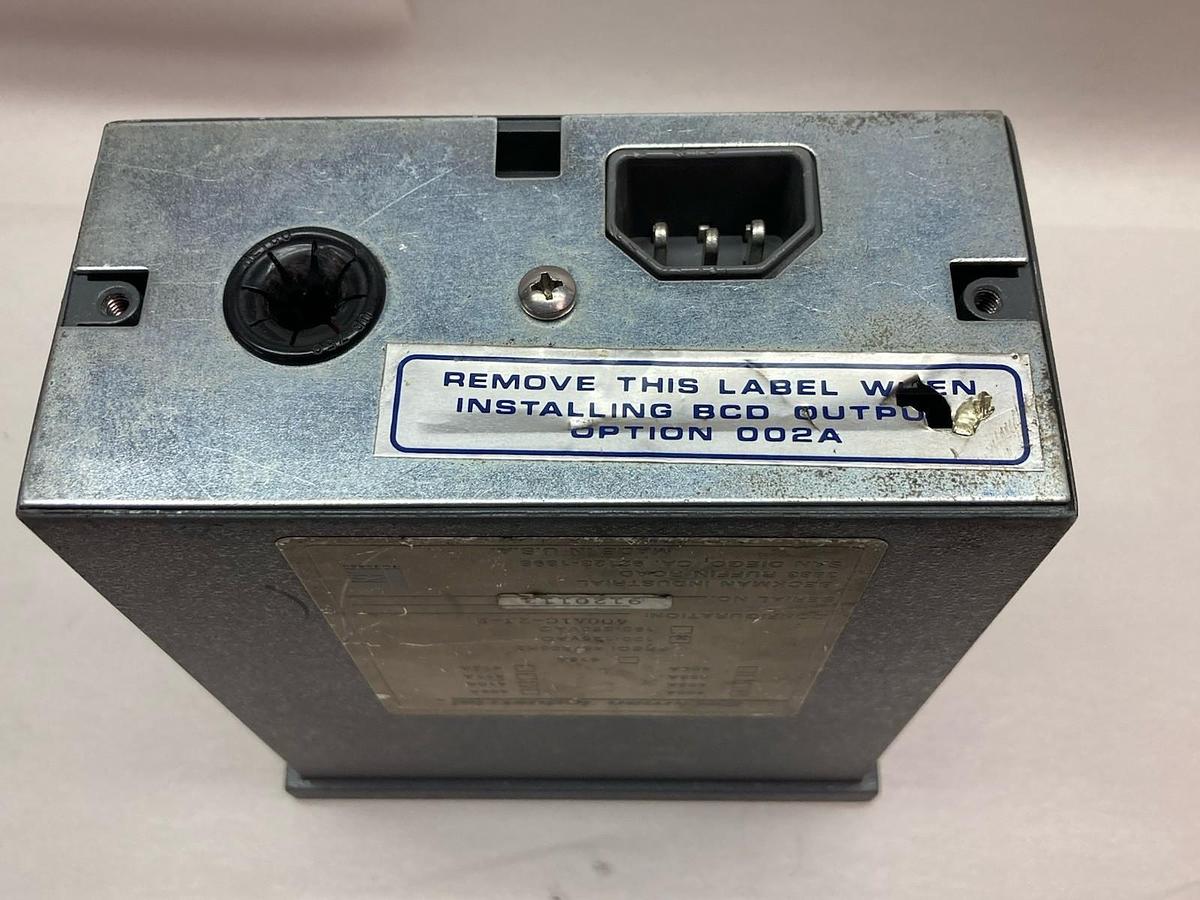 Used Beckman Industrial,Model 400A1C-2J-F,Doric 400A Temperature Indicator Mete