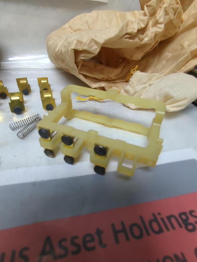 WARD LEONARD,5M563,CONTACT ASSEMBLY FOR SERIES 5000 STARTERS 3-POLE SIZE 1 NOS