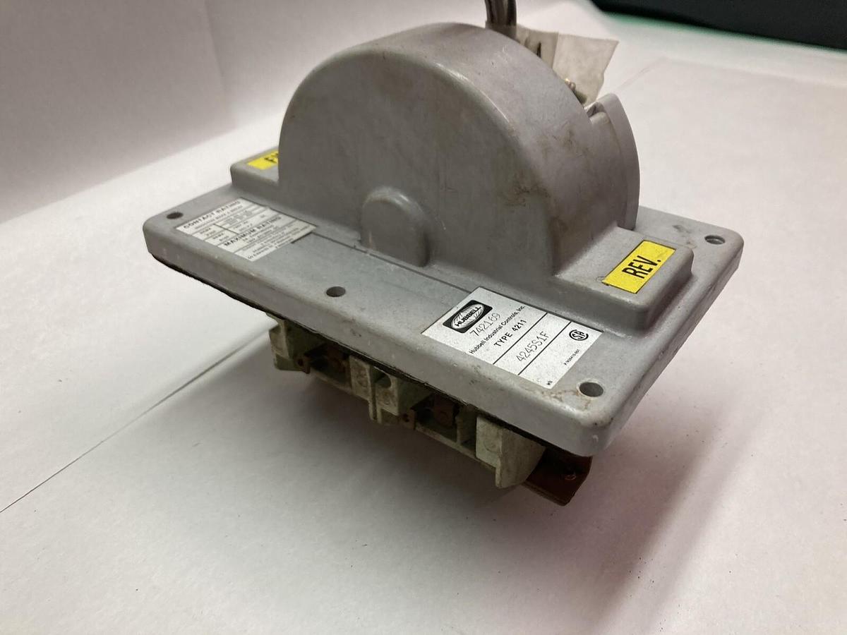 Used Hubbell,Type 4211 4245S1F,Mounted Switch 150V 5A