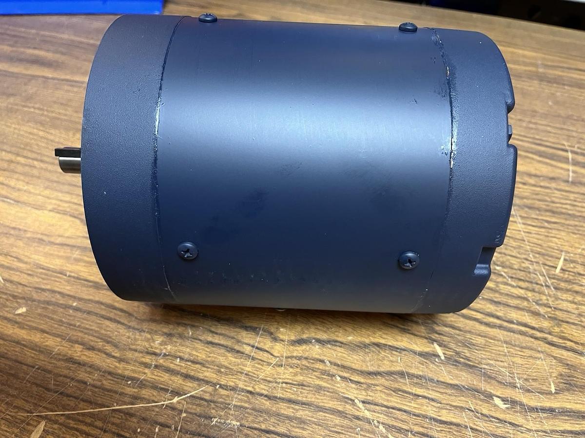 LEESON,113401.00,MOTOR .6HP 1725RPM 3PH 230/460V C56CZ C617NC159B