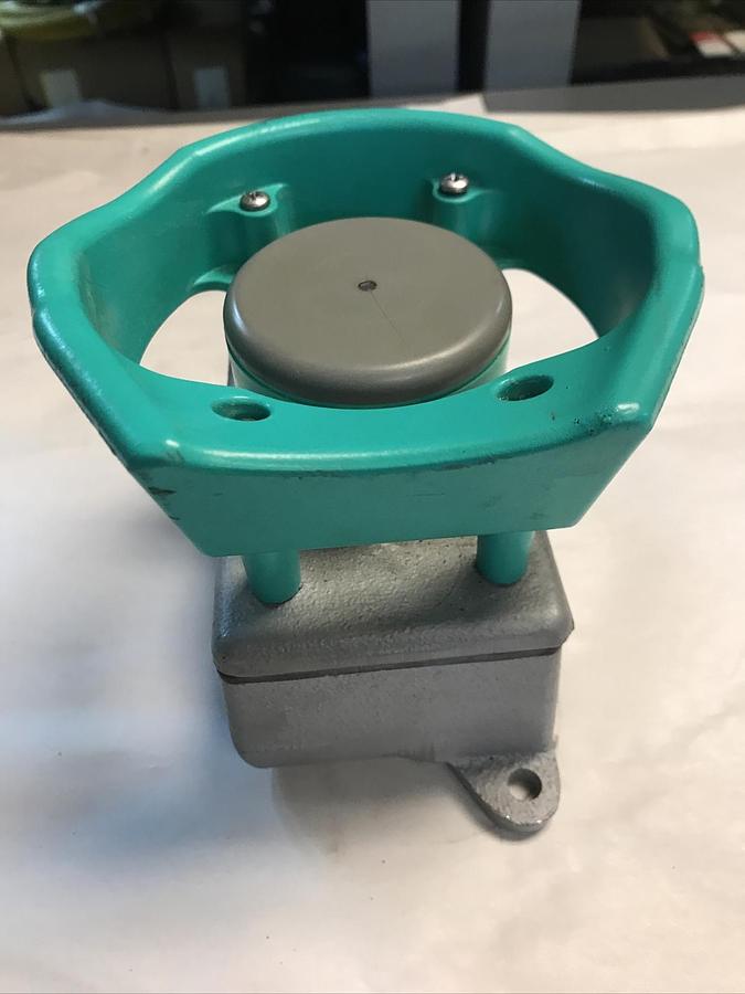 Pepperl+Fuchs,093779,Type PB-D02-008-6CAPACTIVE ERGONOMIC Palm Button New No Box