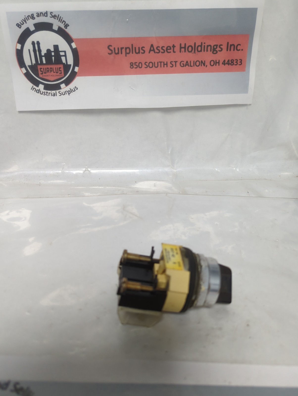 Used ALLEN BRADLEY,800T-H2,SERIES N SELECTOR SWITCH PRE-OWNED
