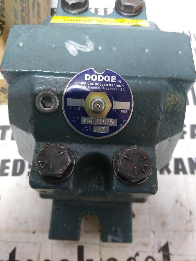 Dodge,HS2USAF509 043995,Pillow Block Housing-2Bolt Base-Split Pillow Block NOS