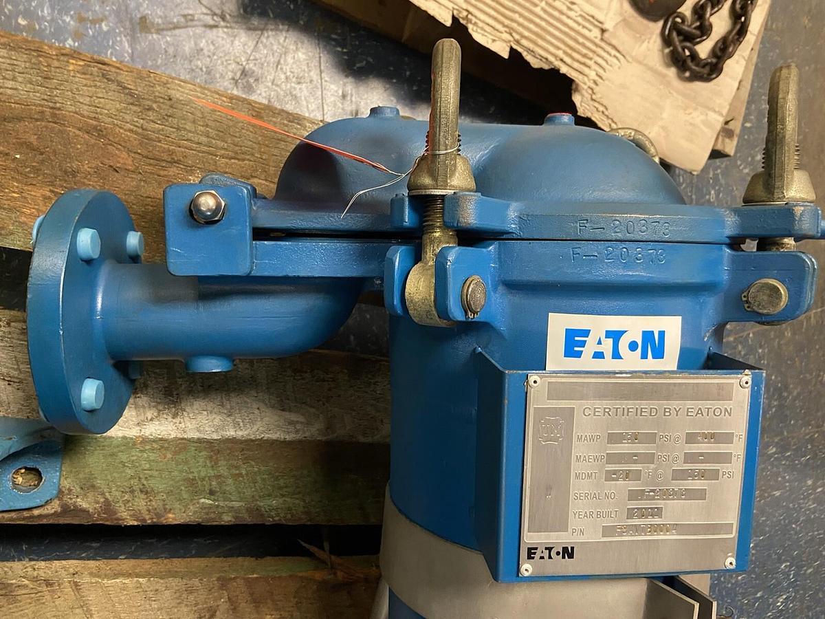 EATON TOPLINE,F3AVTB0004,Side In/Bottom Out Filter Vessel