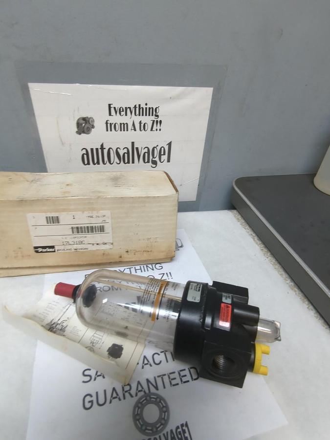 PARKER,17L31BC,PNEUMATIC 1/2 INCH LUBRICATOR NOS
