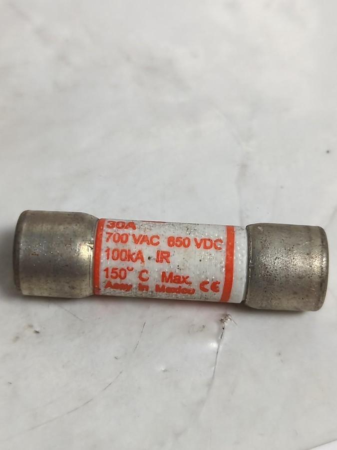 Used GOULD SHAWMUT,A70P30-1,AMP-TRAP 30 AMP FUSE LOT OF 3 PRE-OWNED