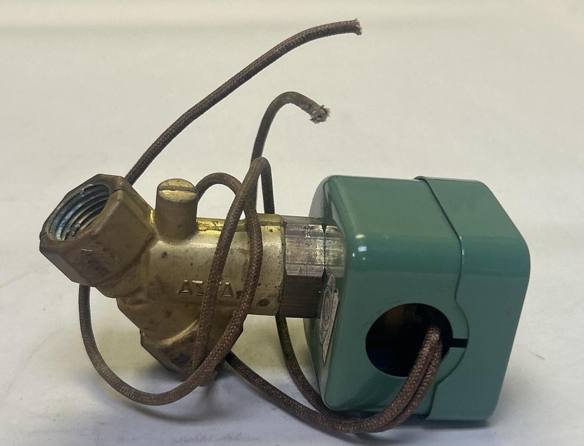 Used ASCO,8222A16,SOLENOID VALVE 1/2INCH 110/120V