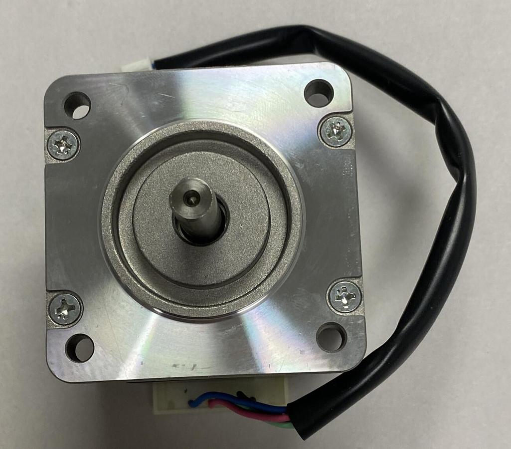ORIENTAL MOTOR VEXTA,C8047-9212H,STEPPER MOTOR 4.2 VDC 2PH 1.4 AMP NEW NO BOX