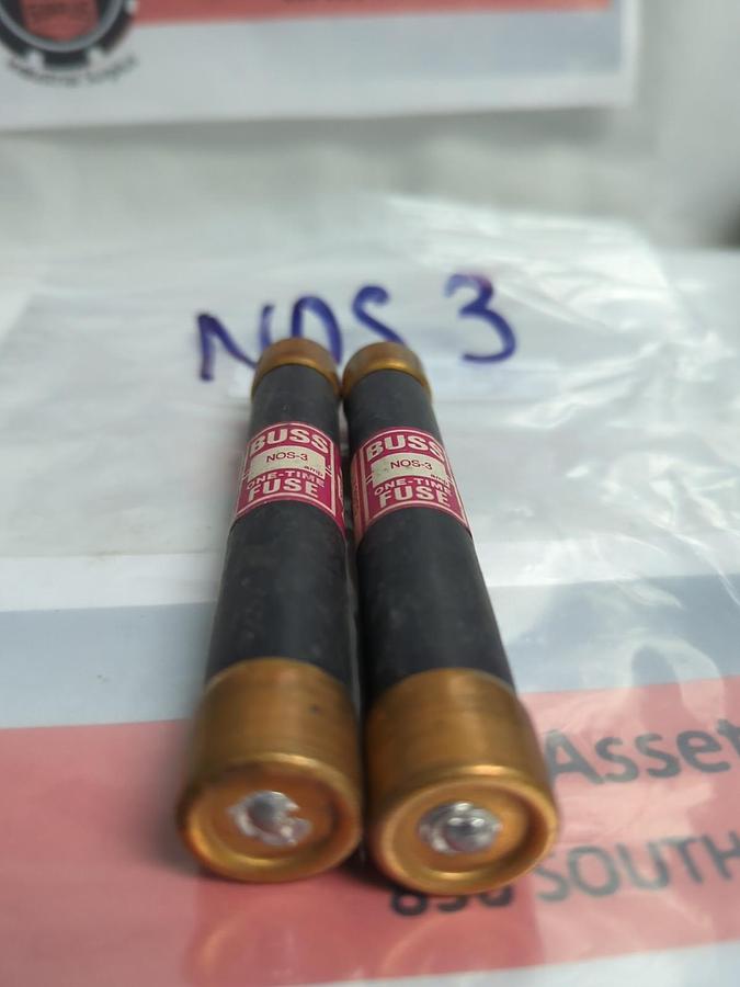 Used COOPER BUSSMANN,NOS 3,ONE-TIME 3 AMP FUSE LOT OF 2 PRE-OWNED