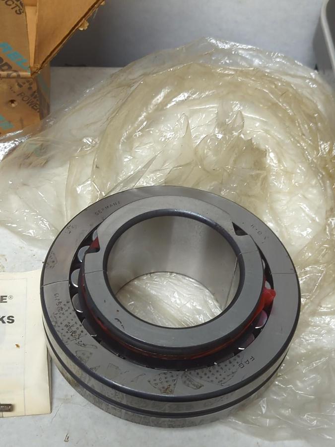 DODGE,043402,BRG17SS15 SPLIT SPHERICAL BEARING SIZE 22217SS215 NOS