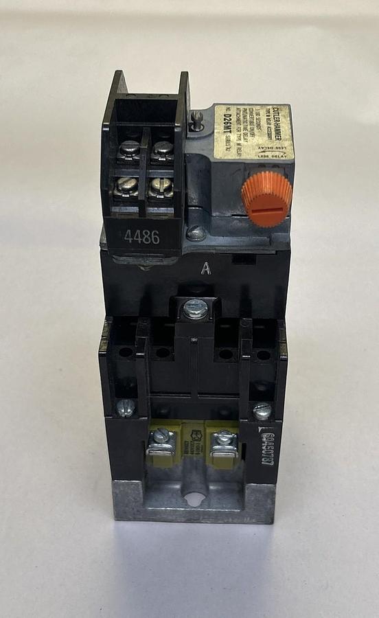 Used CUTLER-HAMMER,D26MB,RELAY W/ D26MT PNEUMATIC TIME DELAY RELAY