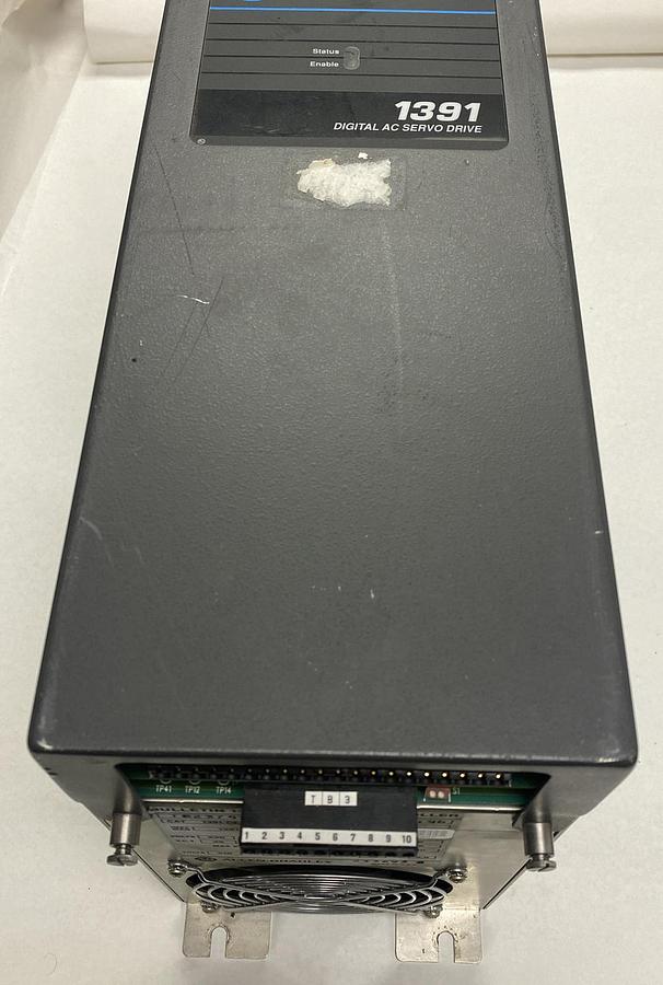 Used ALLEN BRADLEY,1391-DES22-DI,SERVO CONTROLLER 3PH 26A 230V