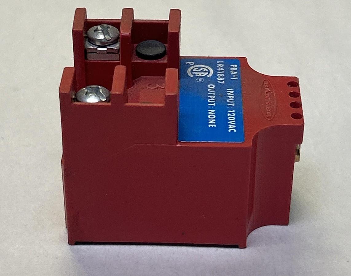 BANNER,LR41887,POWER BLOCK 120V NOS