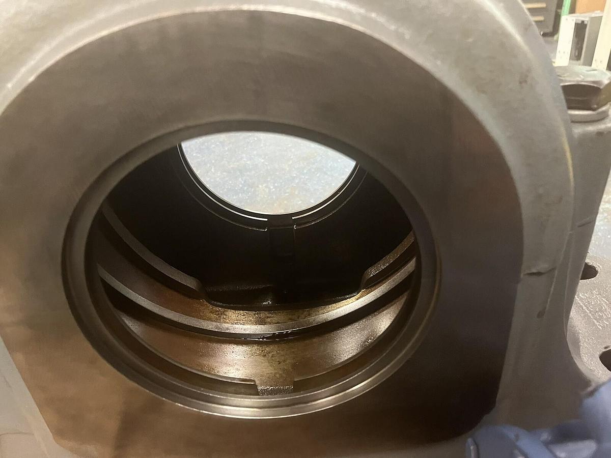 Used LINK BELT REXNORD,PLB68103FR,PILLOW BLOCK HOUSING 6-7/16" BORE