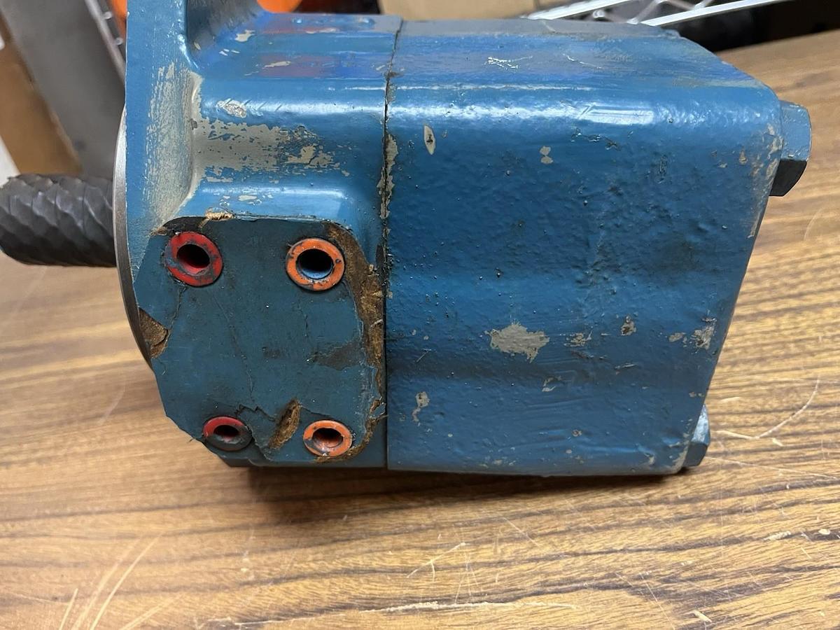 Used VICKERS,35V30A-1A-12-181,HYDRAULIC VANE PUMP