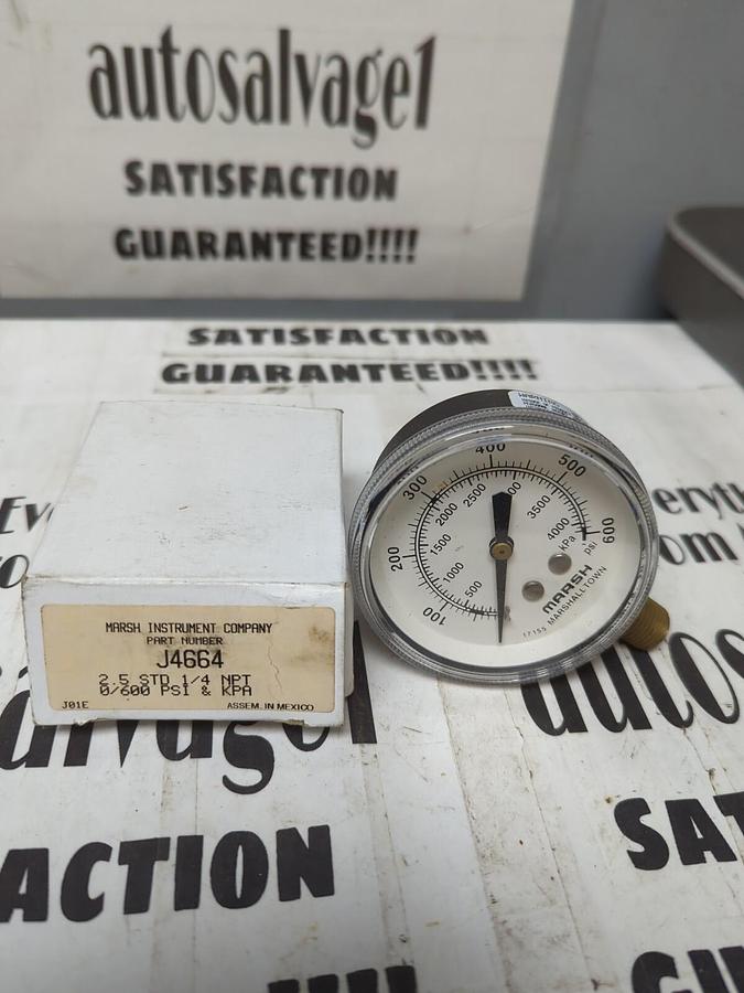 MARSH,J4664,PRESSURE GAUGE 2.5 STD 1/4 INCH NPT NOS