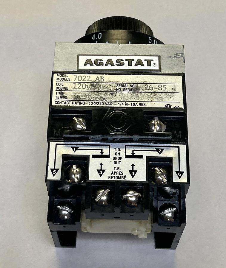 Used AGASTAT,7022AB,TIMING RELAY .5-5 SECONDS