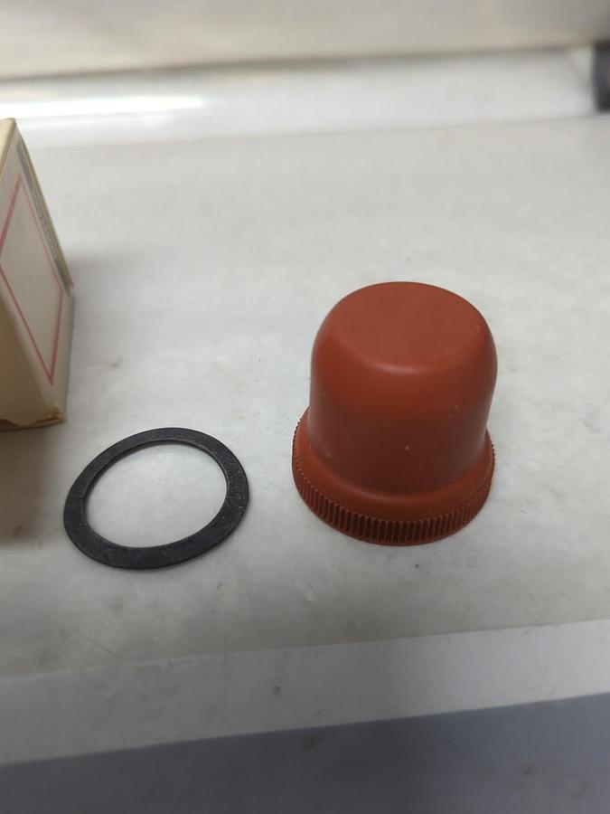 CUTLER-HAMMER,10250TA4,RED BOOT NOS