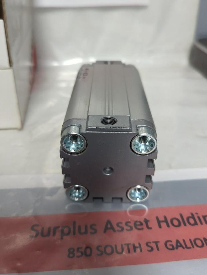 CAMOZZI,31M2A040A080,PNEUMATIC CYLINDER NOS