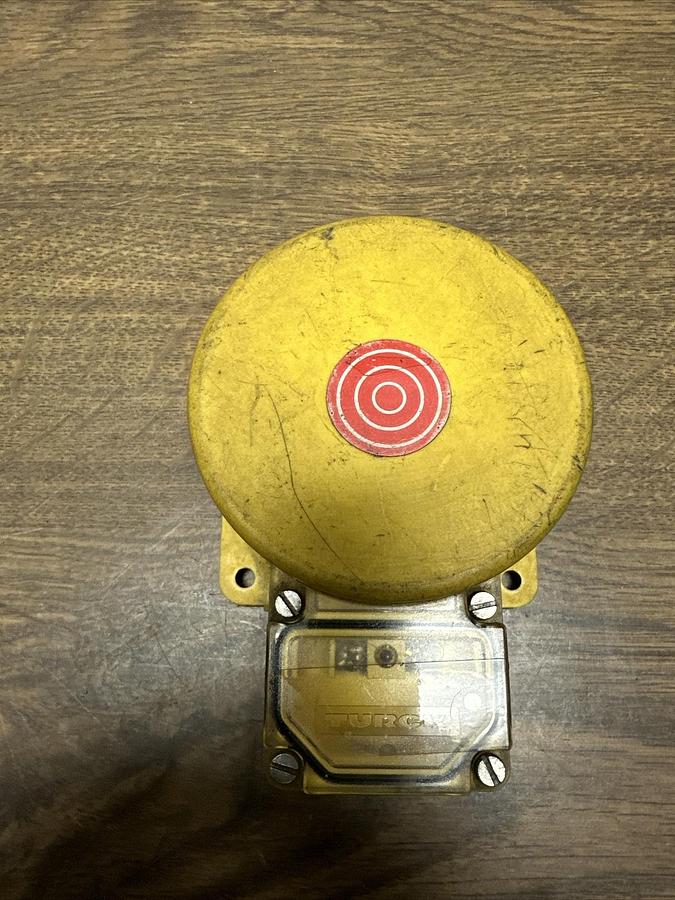 Used Turck,Ni50-K90SR,Proximity Switch