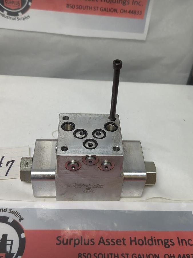 Used SUN HYDRAULICS,BBY,MANIFOLD 1IV1-AC+ WITH CKEB-XCN CARTRIDGE VALVE/BOLT USED