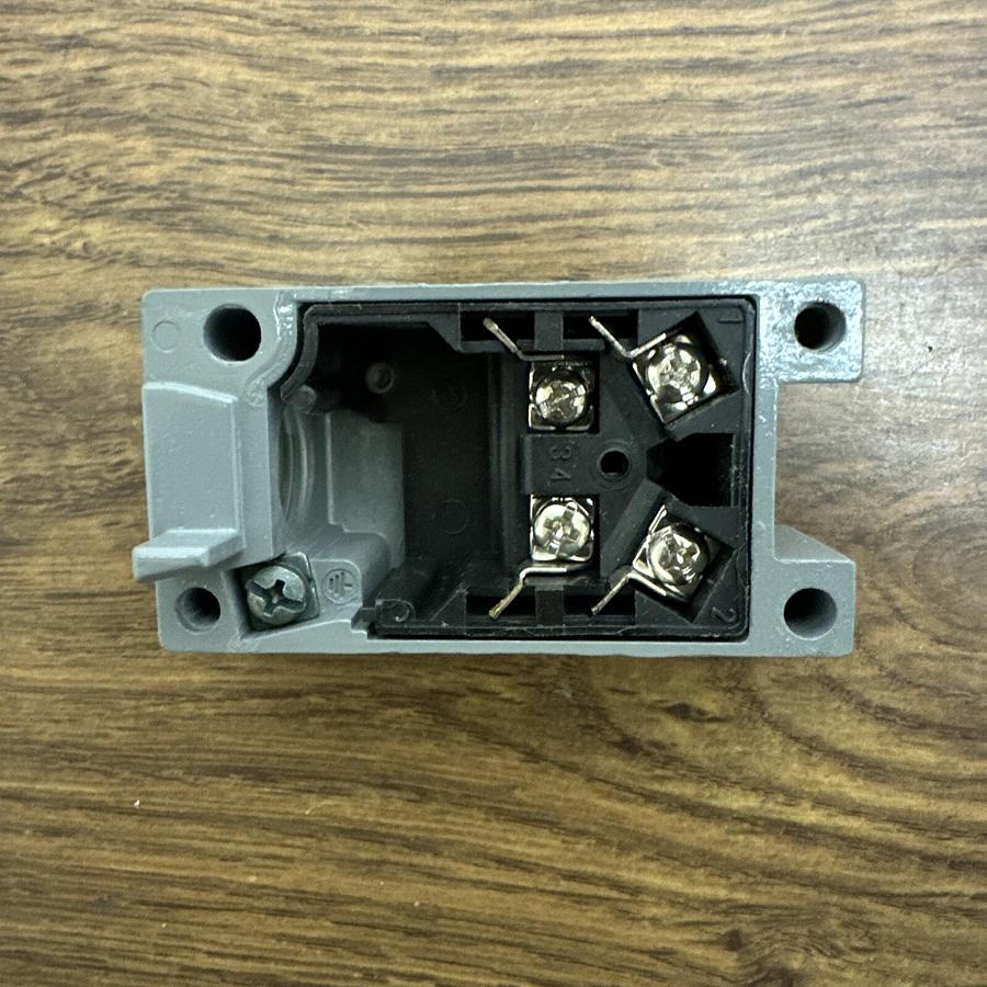 Cutler Hammer,E50RA,Limit Switch Receptacle