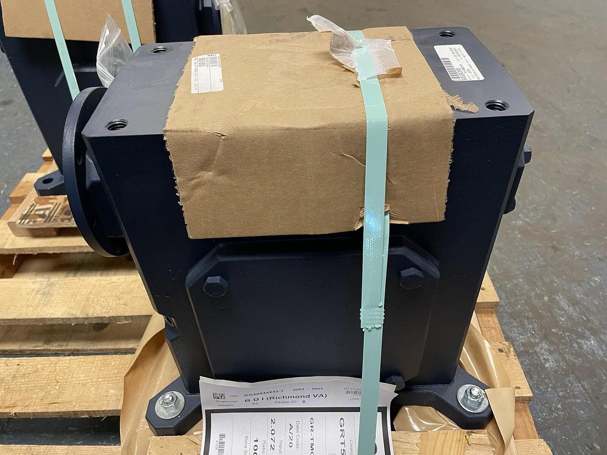 Used IRONMAN GEAR GROOVE,GR-TMQ-852-100-L-140,GEAR SPEED REDUCER RATIO 100 2HP