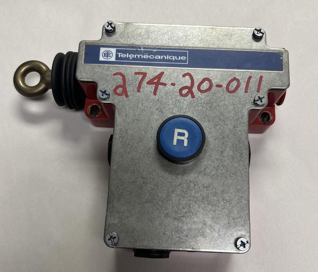 Used TELEMECANIQUE,XY2CE2A150,CABLE PULL SWITCH